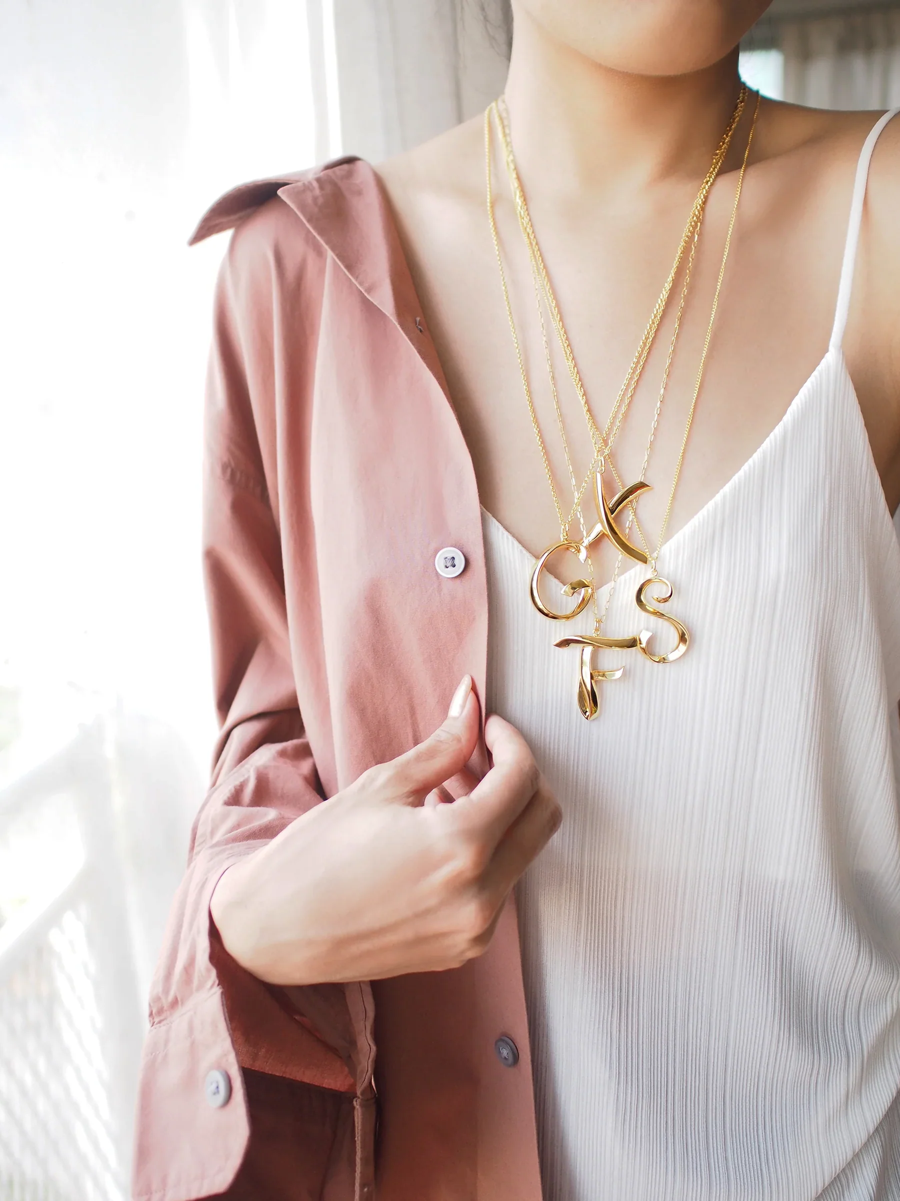 Alphabet L Gold - Ketting - Image 3